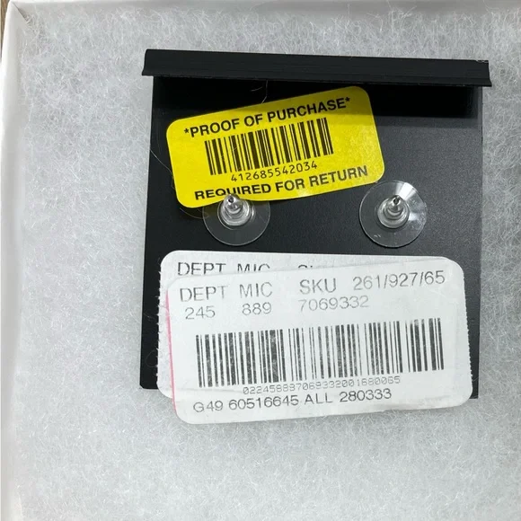 Givenchy earrings - Picture 2 of 3